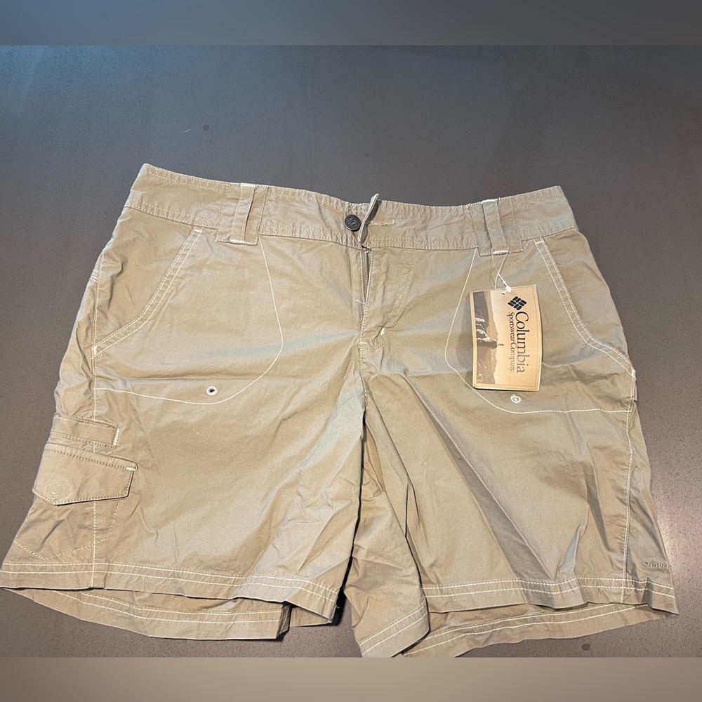 Women’s Columbia Shorts